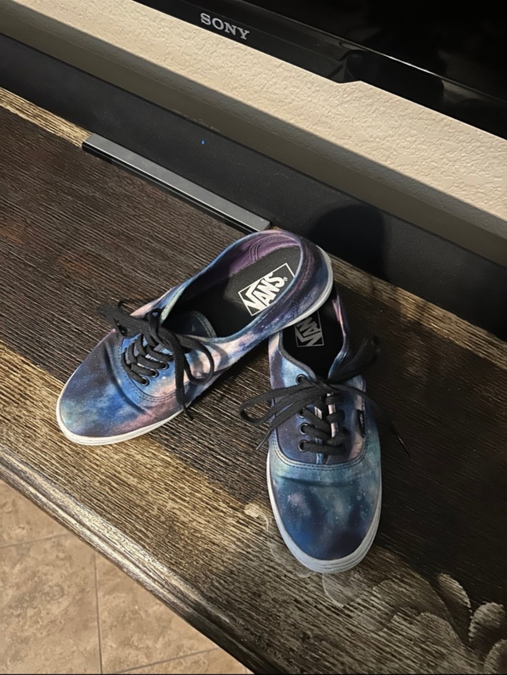 Galaxy Vans 7.5